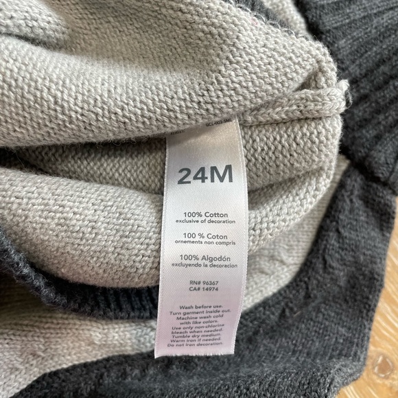 Sweater OskKosh 24 months zip up grey red - Picture 4 of 5